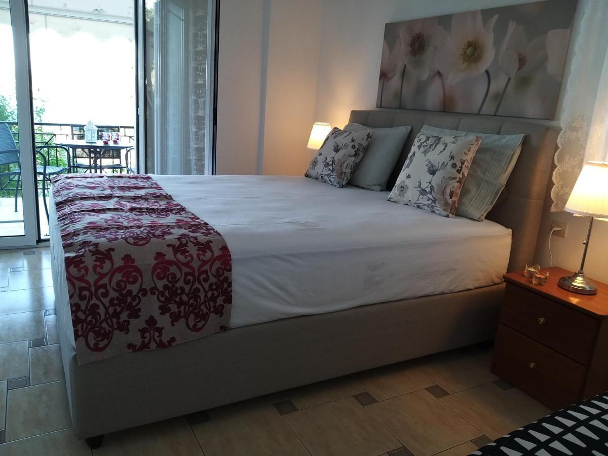 Apartment Liopetra *